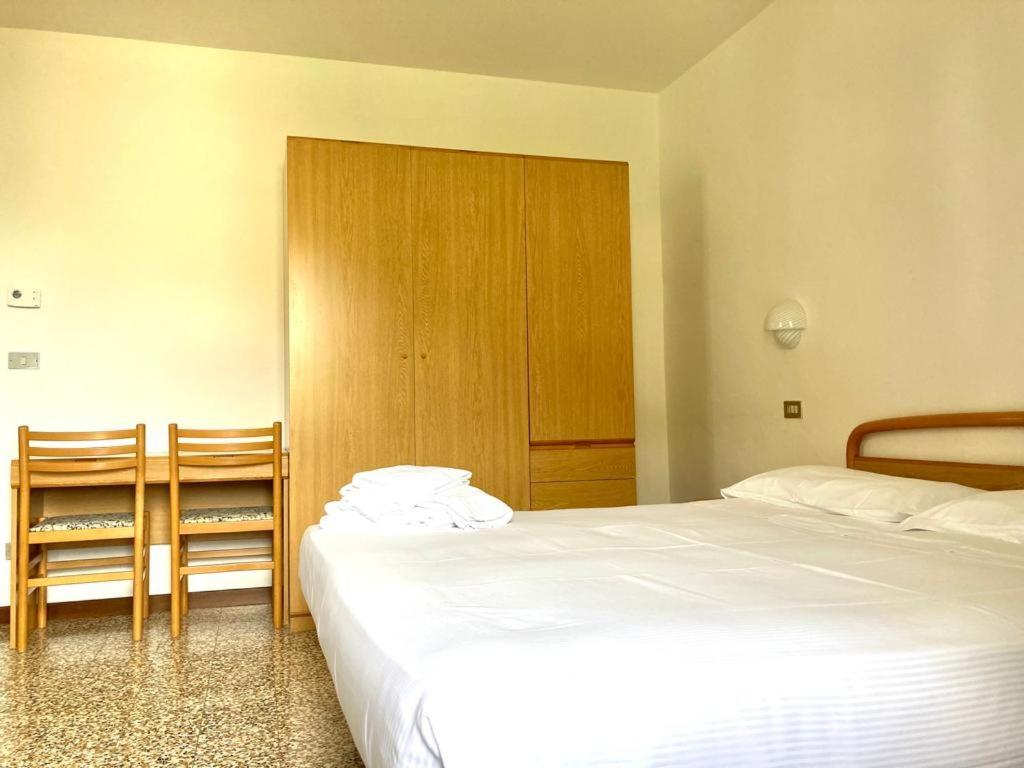 Hotel Zanetti Torri Del Benaco Zewnętrze zdjęcie
